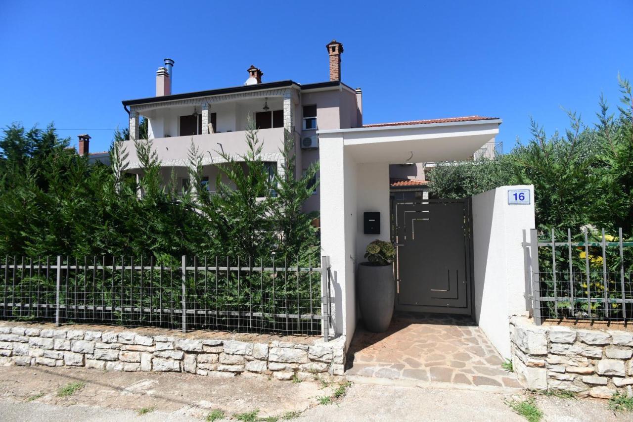 Tar-Vabriga Luxury Apartment Vabriga מראה חיצוני תמונה